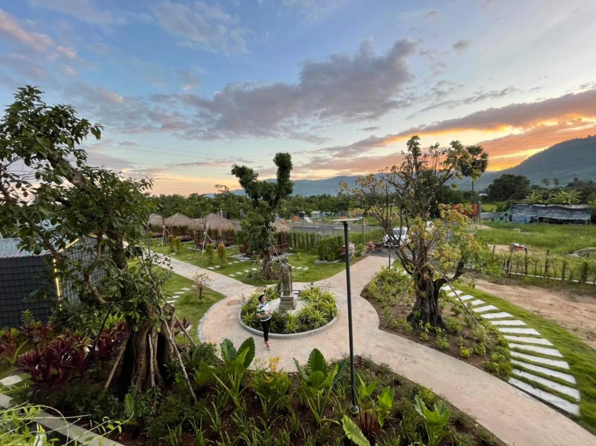 Kampot Tropical Village Exteriér fotografie